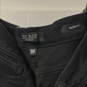 Judy Blue Black Skinny Jeans with Modern Fit